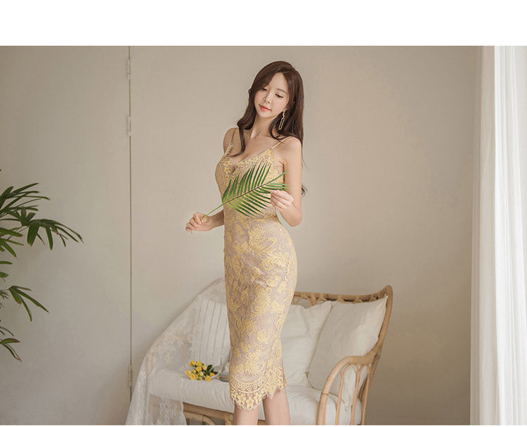 Cross-Border Women's Clothing 2025 Summer New Style Elegant V-Neck Slim-Fit Spaghetti Strap Dress Mid-Length Lace Bodycon Dress
