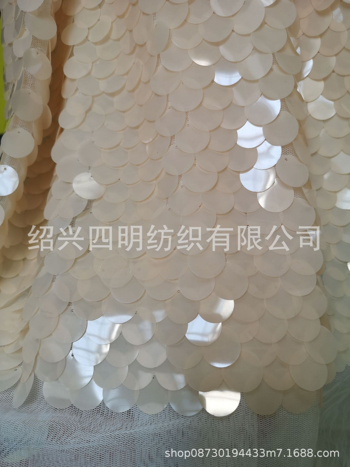 18mm round encrypted sequin cloth, magic powder mermaid sequins, dress stage clothing fabric, background