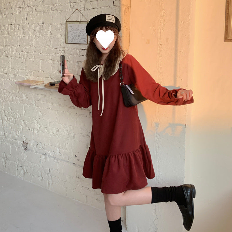 2026 Autumn Korean-Style Girl Group Dress with a Stylish Square Neckline, Waist-Cinching Design, Slimming Effect, Flared Sleeves, and Puffy Gown Dress