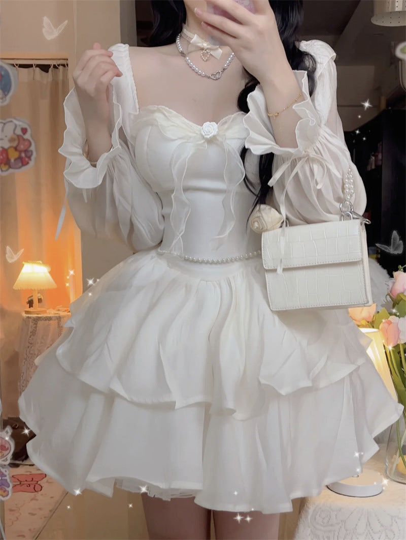 2026 Autumn Korean-Style Girl Group Dress with a Stylish Square Neckline, Waist-Cinching Design, Slimming Effect, Flared Sleeves, and Puffy Gown Dress